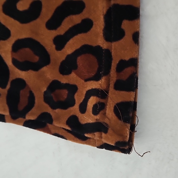 Leopard Print Velour Long Sleeve Mockneck Shirt (Together Brand), Size 6 - Picture 8 of 11